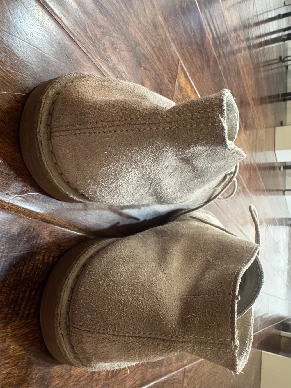Men's Taupe Suede Chukka Boots - Classic Lace-Up